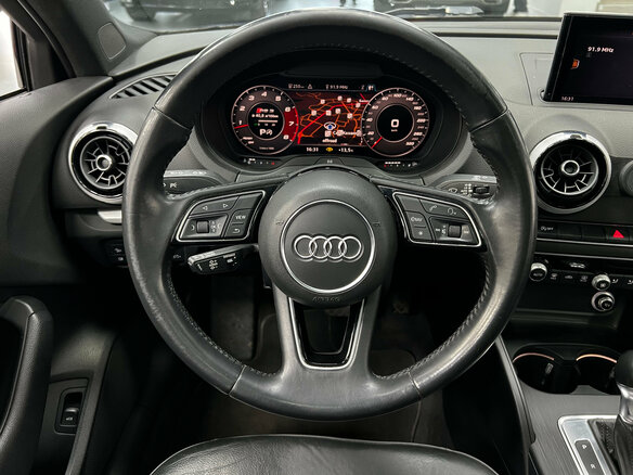2018 Audi A3 III (8V) Рестайлинг, красный, 1750000 рублей - вид 15