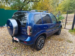 2018 Chevrolet Niva I Рестайлинг, синий, 850000 рублей, вид 4