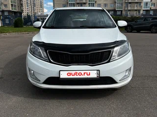2013 Kia Rio 4-speed III, белый, 750000 рублей, вид 2