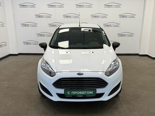 2016 Ford Fiesta Mk6 Рестайлинг, белый, 719000 рублей, вид 3