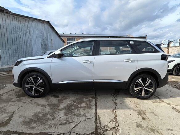 2025 Peugeot 5008 II Рестайлинг, белый, 3080000 рублей - вид 7