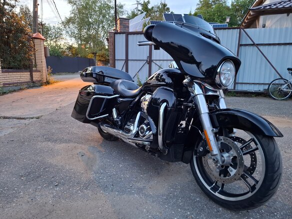 2017 Harley-Davidson Street Glide, чёрный, 1250000 рублей