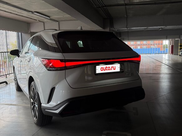 2025 Lexus RX 350 V, белый, 9500000 рублей - вид 5