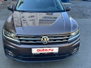2018 Volkswagen Tiguan II, коричневый, 2050000 рублей, вид 1