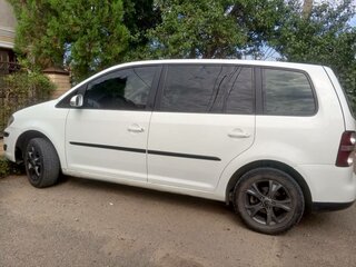 2008 Volkswagen Touran I Рестайлинг, белый, 500000 рублей, вид 3