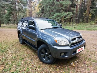 2005 Toyota 4Runner IV Рестайлинг, серый, 1800000 рублей, вид 2