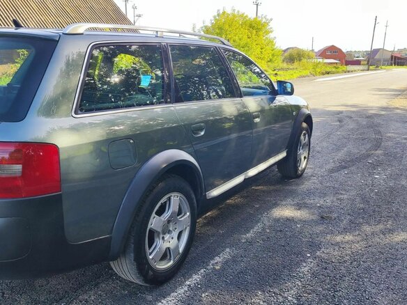 2001 Audi A6 allroad I (C5), зелёный - вид 4