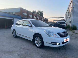 2011 Nissan Teana II (J32) Рестайлинг, белый, 900000 рублей, вид 3