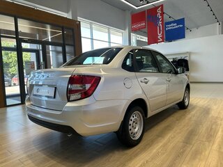 2026 Lada (ВАЗ) Granta I Рестайлинг, серебристый, 1088000 рублей, вид 4