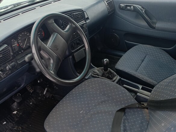1994 Volkswagen Passat B4, белый, 165000 рублей - вид 4