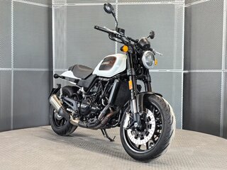 2023 Harley-Davidson X500, серебристый, 549000 рублей, вид 2