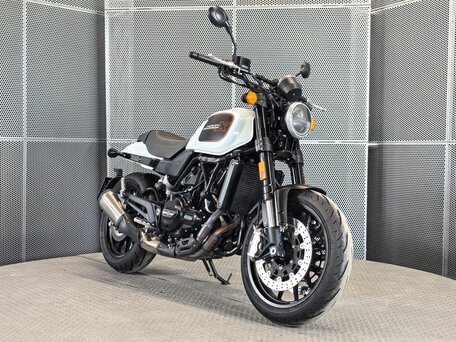 2023 Harley-Davidson X500, серебристый, 549000 рублей, вид 2