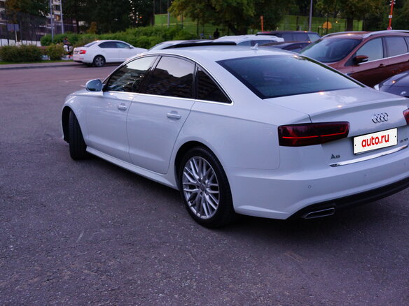 2018 Audi A6 IV (C7) Рестайлинг, белый, 2790000 рублей - вид 5