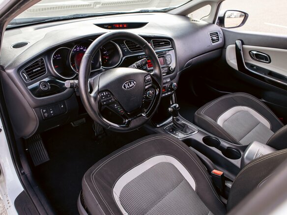 2012 Kia Ceed II, белый, 1395000 рублей - вид 12