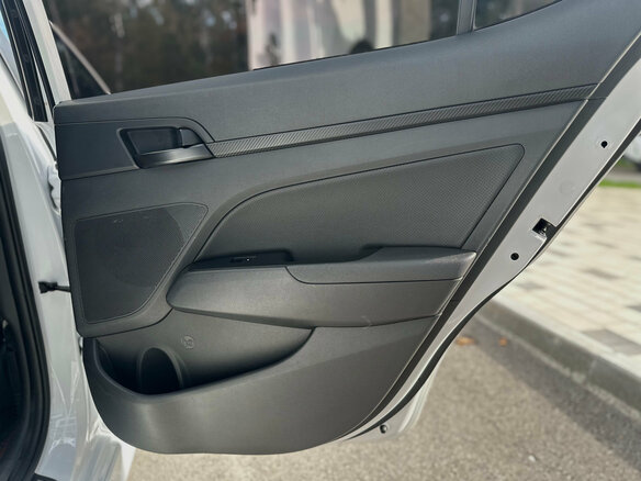 2019 Hyundai Elantra Sport VI (AD) Рестайлинг, белый - вид 30