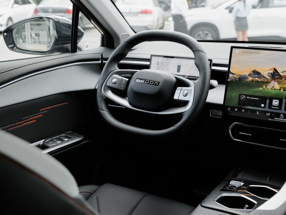2026 Omoda C5 II, серый, 2729000 рублей - вид 28