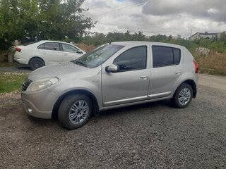 2013 Renault Sandero I, серый, 480000 рублей, вид 4