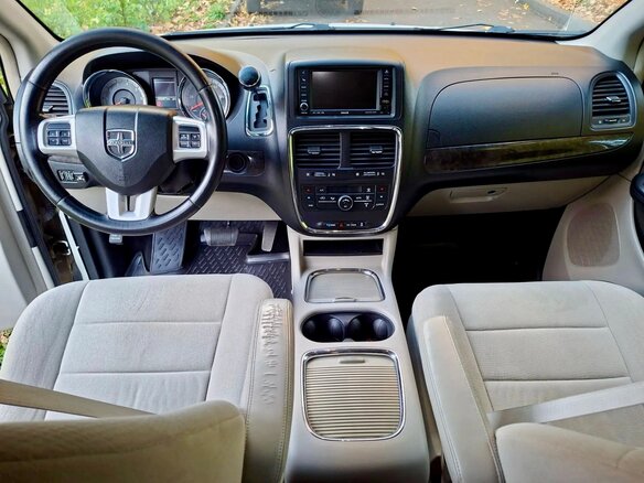 2011 Dodge Caravan Grand V, белый, 1190000 рублей - вид 14