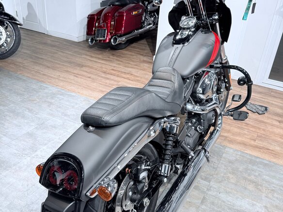 2015 Harley-Davidson Fat Bob, чёрный, 1099000 рублей - вид 3