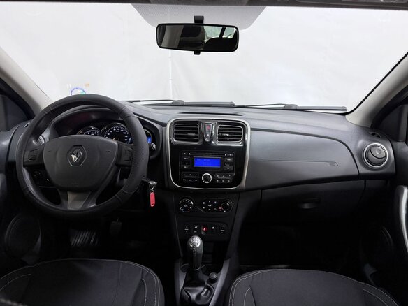 2015 Renault Sandero II, чёрный - вид 11