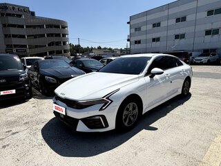 2023 Kia K5 LPi III Рестайлинг, белый, 2053069 рублей, вид 1