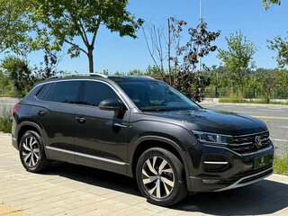 2023 Volkswagen Tayron I Рестайлинг, чёрный, 2089000 рублей, вид 1