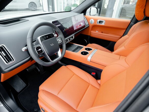 2025 Li Auto (Lixiang) L6 I, серый, 8890000 рублей - вид 11