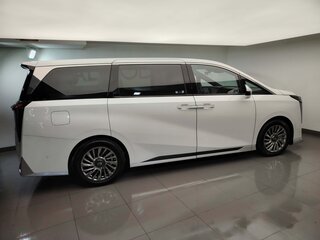 2026 GAC M8, белый, 7999999 рублей, вид 4