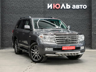 2010 Toyota Land Cruiser 200 Series, серый, 3000000 рублей, вид 3