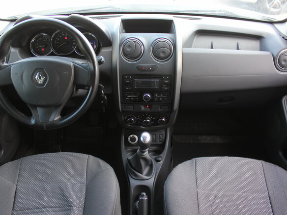 2015 Renault Duster I Рестайлинг, серебристый, 965000 рублей - вид 6