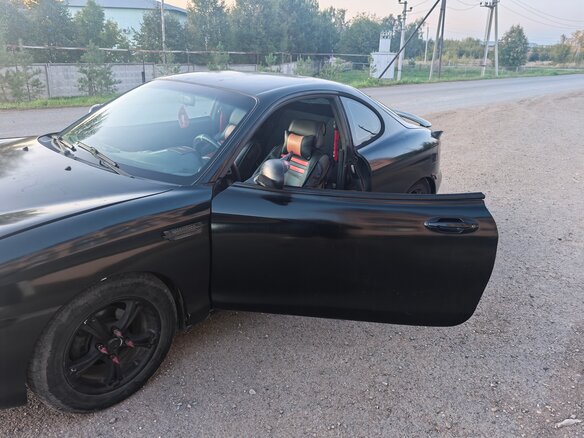 1997 Hyundai Tiburon I (RC), чёрный, 300000 рублей - вид 3