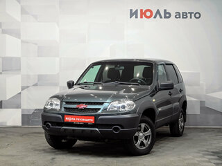2017 Chevrolet Niva I Рестайлинг, зелёный, 749000 рублей, вид 1