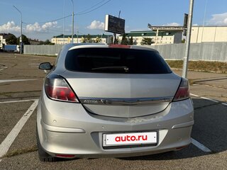 2010 Opel Astra GTC H Рестайлинг, серебристый, 507000 рублей, вид 4