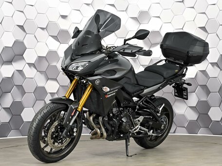 2015 Yamaha MT-09 Tracer (FJ-09), серый, 799000 рублей, вид 2