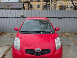 2007 Toyota Yaris Multimode II, красный, 650000 рублей, вид 3