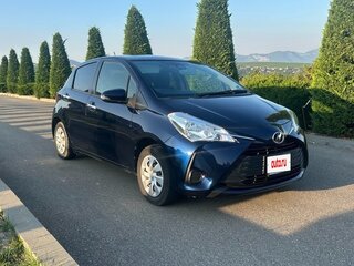 2018 Toyota Vitz III (XP130) Рестайлинг 2, синий, 855000 рублей, вид 3