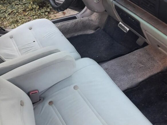 1990 Lincoln Continental VIII, чёрный, 300000 рублей - вид 7