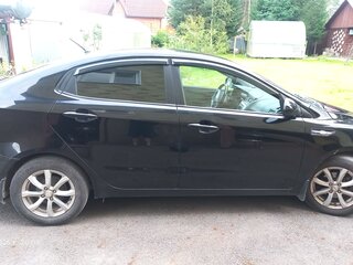2016 Kia Rio III Рестайлинг, чёрный, 1200000 рублей, вид 4