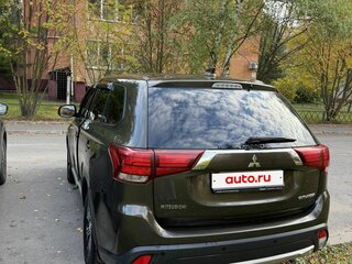 2017 Mitsubishi Outlander III Рестайлинг 2, коричневый, 1500000 рублей, вид 4