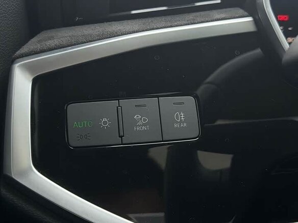 2023 Audi Q3 35 TFSI II (F3), белый, 2290000 рублей - вид 12