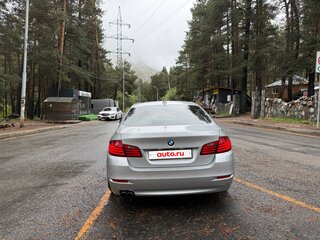 2013 BMW 5 серии 525d xDrive VI (F10/F11/F07) Рестайлинг, серебристый, 1900000 рублей, вид 5