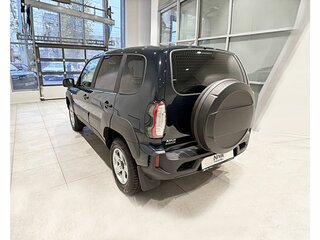 2026 Lada (ВАЗ) Niva Travel I Рестайлинг, зелёный, 1507800 рублей, вид 4