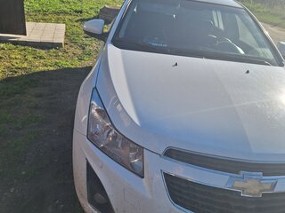 2012 Chevrolet Cruze I, белый, 825000 рублей, вид 2