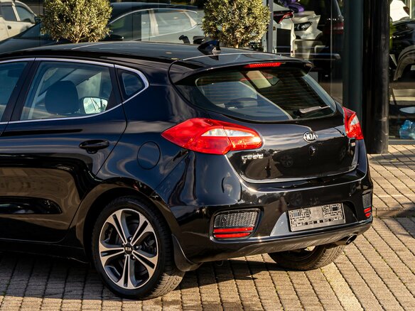 2018 Kia Ceed II Рестайлинг, чёрный, 1195000 рублей - вид 13