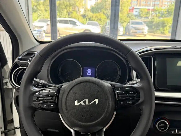 2023 Kia KX1, белый, 1270000 рублей - вид 9