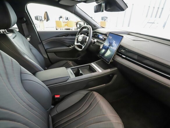 2026 Geely Preface I, белый - вид 17