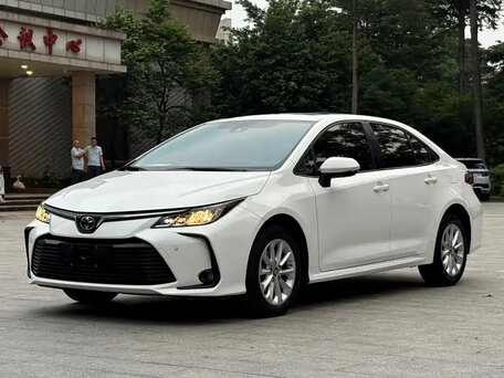 Toyota Corolla XII (E210)