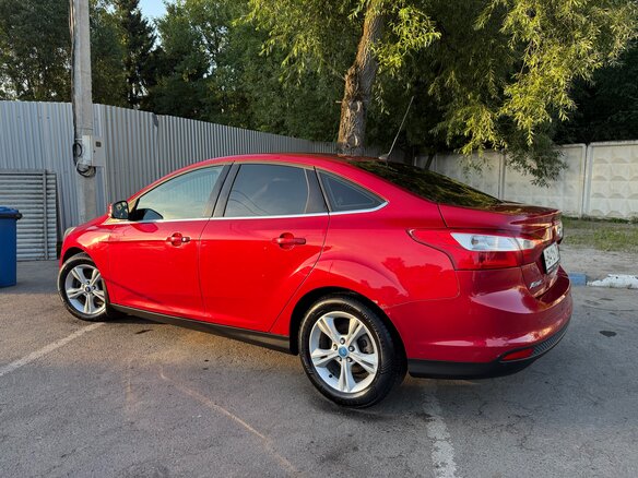 2013 Ford Focus III, красный, 630000 рублей - вид 14
