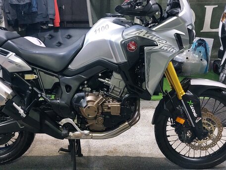 2016 Honda CRF 1000L Africa Twin, серебристый, 990000 рублей, вид 2
