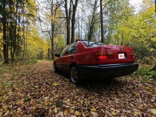 1995 Volkswagen Jetta III, красный, 390000 рублей, вид 5